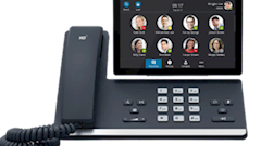 بررسی کیفیت و اهمیت تلفن تصویری در کسب و کار | گلیک